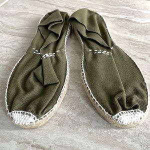 Espadrille loafer pull on shoe, 7